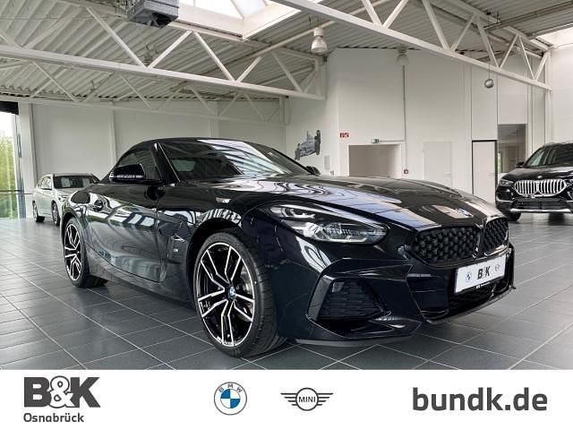 Gebraucht BMW Z4 M Sport 258 PS (189 kW) 2022 Schwarz metallic black sapphire metallic Cabrio