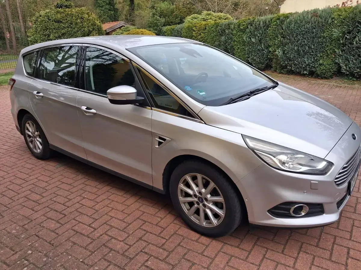 Gebraucht Ford S-MAX Trend 190 PS (139 kW) 2016 Silber Van / Kleinbus