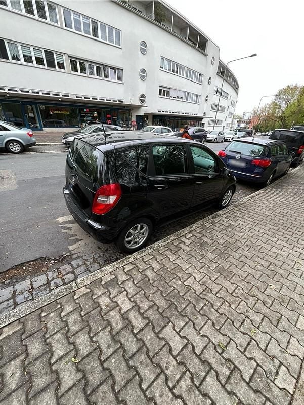 Second-hand Mercedes A160 82 CP (60 kW) 2012 Negru Break