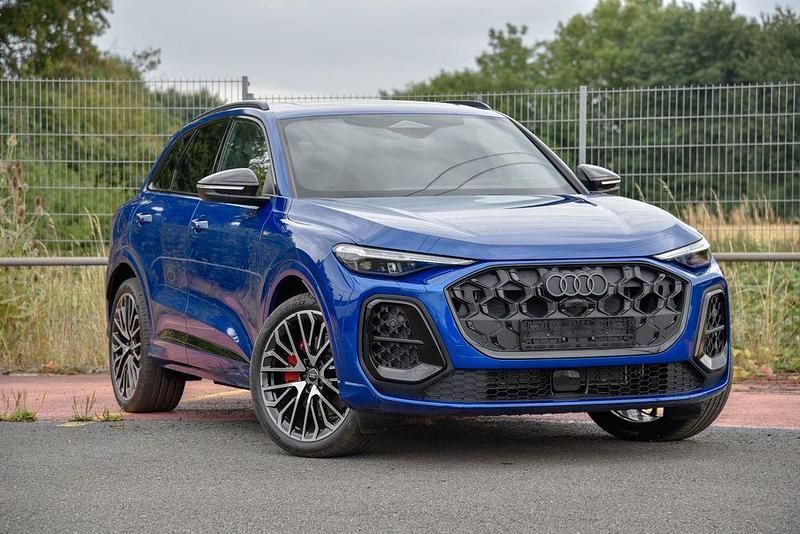 Blau Neu 2025 Audi Q5 S-Line SUV | 72.471 € (Etwas zu teuer) - Bild 1/4