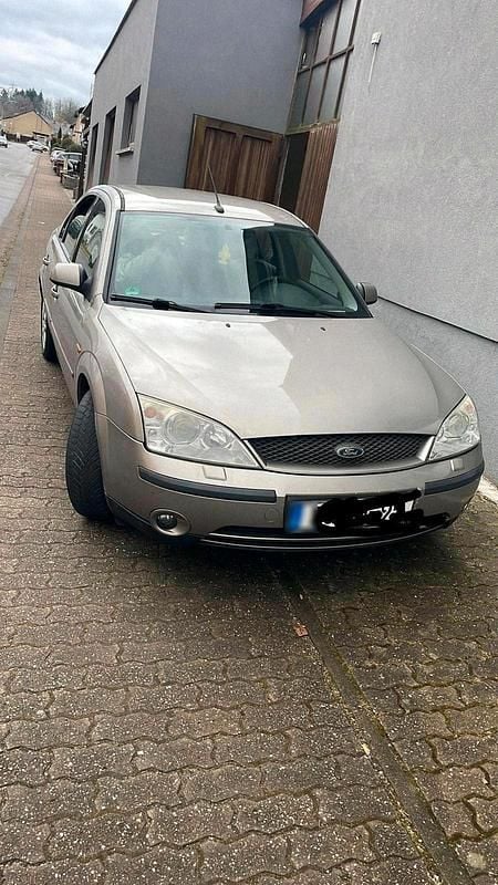 Gebraucht Ford Mondeo 146 PS (107 kW) 2002 Limousine