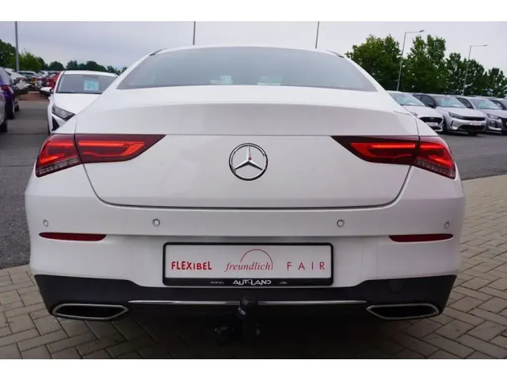 Gebraucht Mercedes CLA220 190 PS (139 kW) 2019 Polarweiß Coupé