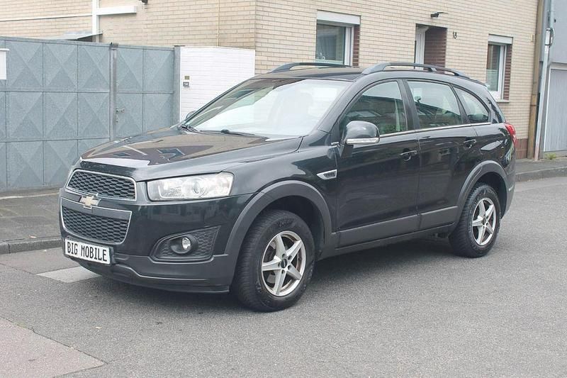 Schwarz Gebraucht 2013 Chevrolet Captiva LT SUV | 5.990 € (Fairer Preis) - Bild 1/4