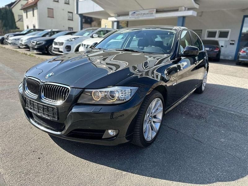 Gebraucht BMW 330 Comfort Edition 245 PS (180 kW) 2011 Schwarz Limousine
