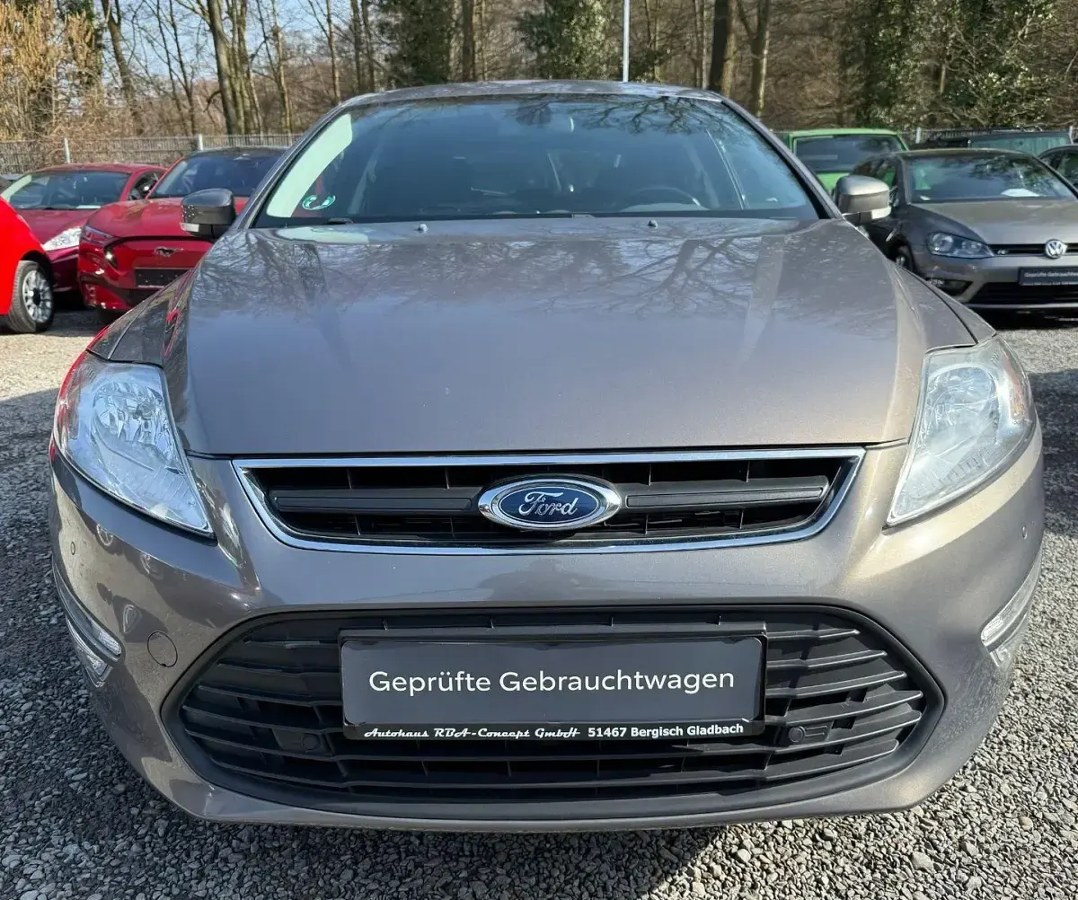 Używany Ford Mondeo Ambiente 116 KM (85 kW) 2014 Brązowy Sedan/Limuzyna