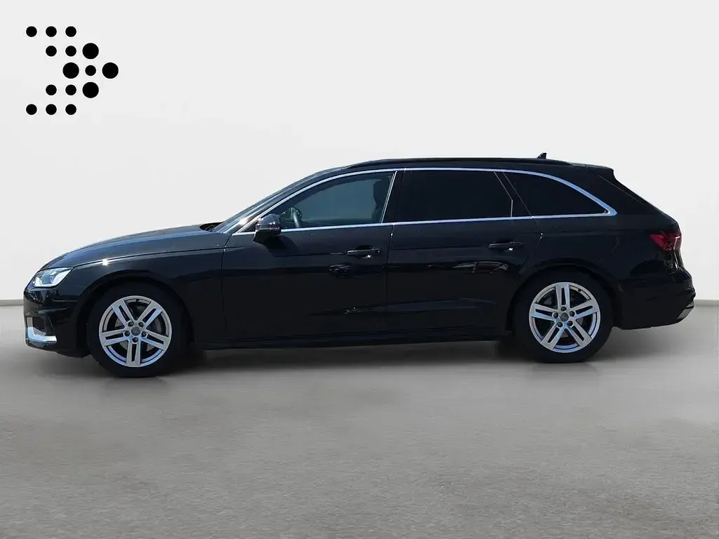 Gebraucht Audi A4 Advanced Plus 204 PS (150 kW) 2022 Mythosschwarz metallic Kombi