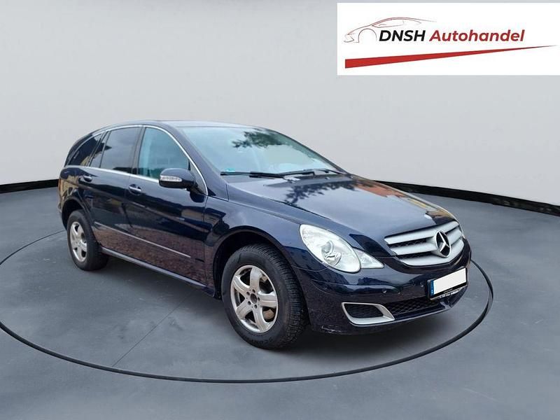 Blau Gebraucht 2007 Mercedes R320 Van / Kleinbus | 7.499 € (Fairer Preis) - Bild 1/4