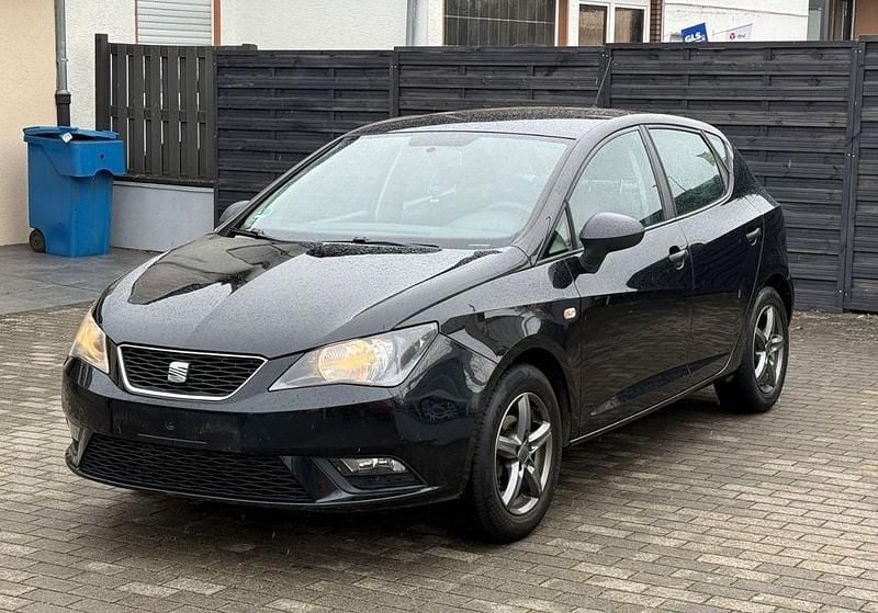 Schwarz Gebraucht 2014 Seat Ibiza Reference Limousine | 3.300 € (Guter Preis) - Bild 1/4