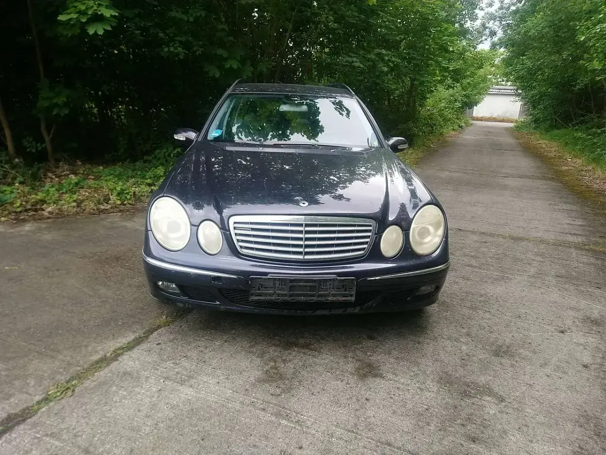 Gebraucht Mercedes E280 177 PS (130 kW) 2005 Blau Kombi