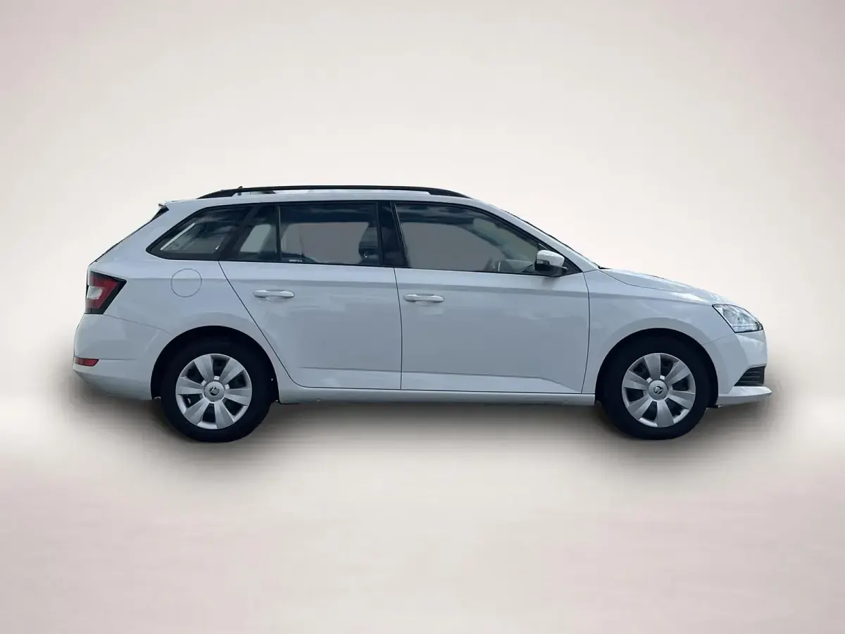 Gebraucht Skoda Fabia Active 60 PS (44 kW) 2023 Manufacturer Kleinwagen