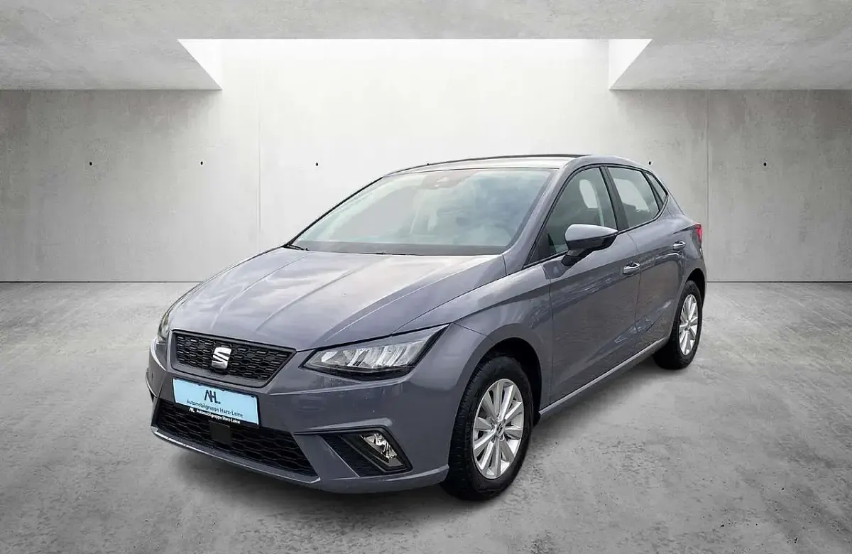 Neu Seat Ibiza Reference 80 PS (58 kW) 2025 Grau Limousine