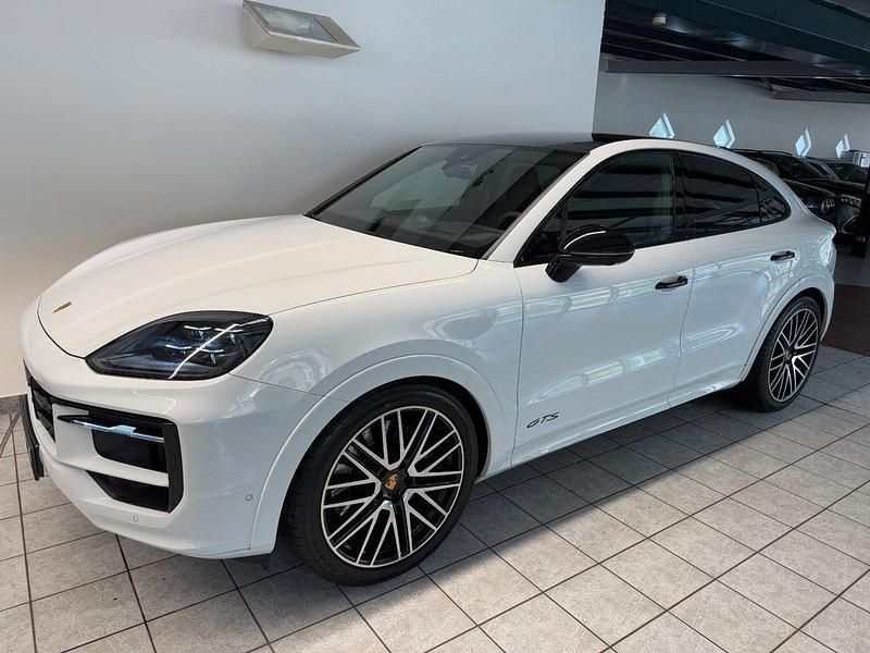 Gebraucht Porsche Cayenne Coupe 500 PS (367 kW) 2024 Weiß Coupé