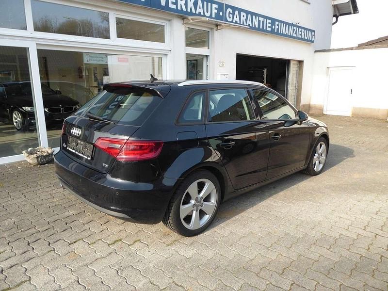 Gebraucht Audi A3 Sportback Ambition 150 PS (110 kW) 2013 Phantomschwarz Kleinwagen