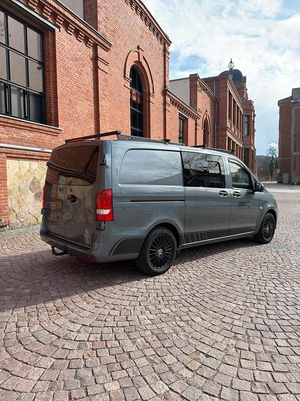 Gebraucht Mercedes Vito 190 PS (139 kW) 2018 Grau Van