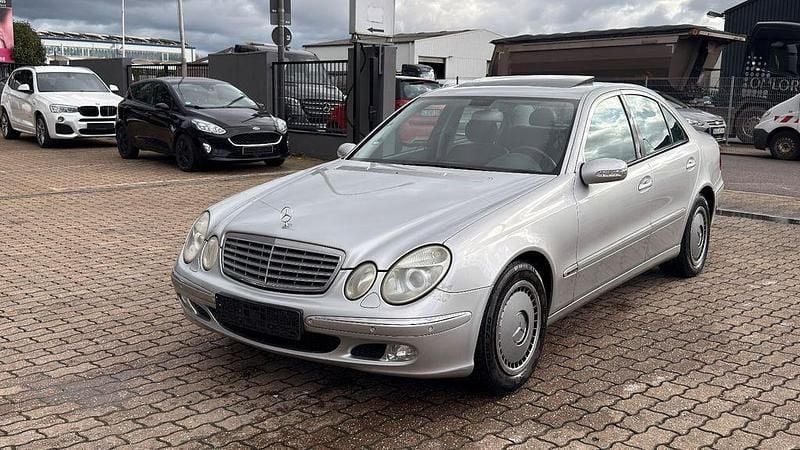 Gebraucht Mercedes E320 Elegance 224 PS (164 kW) 2004 Silber Limousine