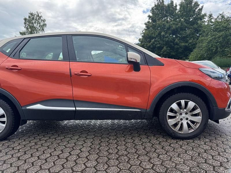 Gebraucht Renault Captur Experience 90 PS (66 kW) 2016 Orange SUV