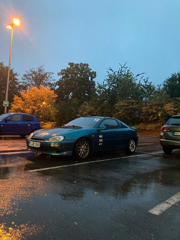 Gebraucht Mazda MX3 160 PS (117 kW) 1992 Grün Coupé