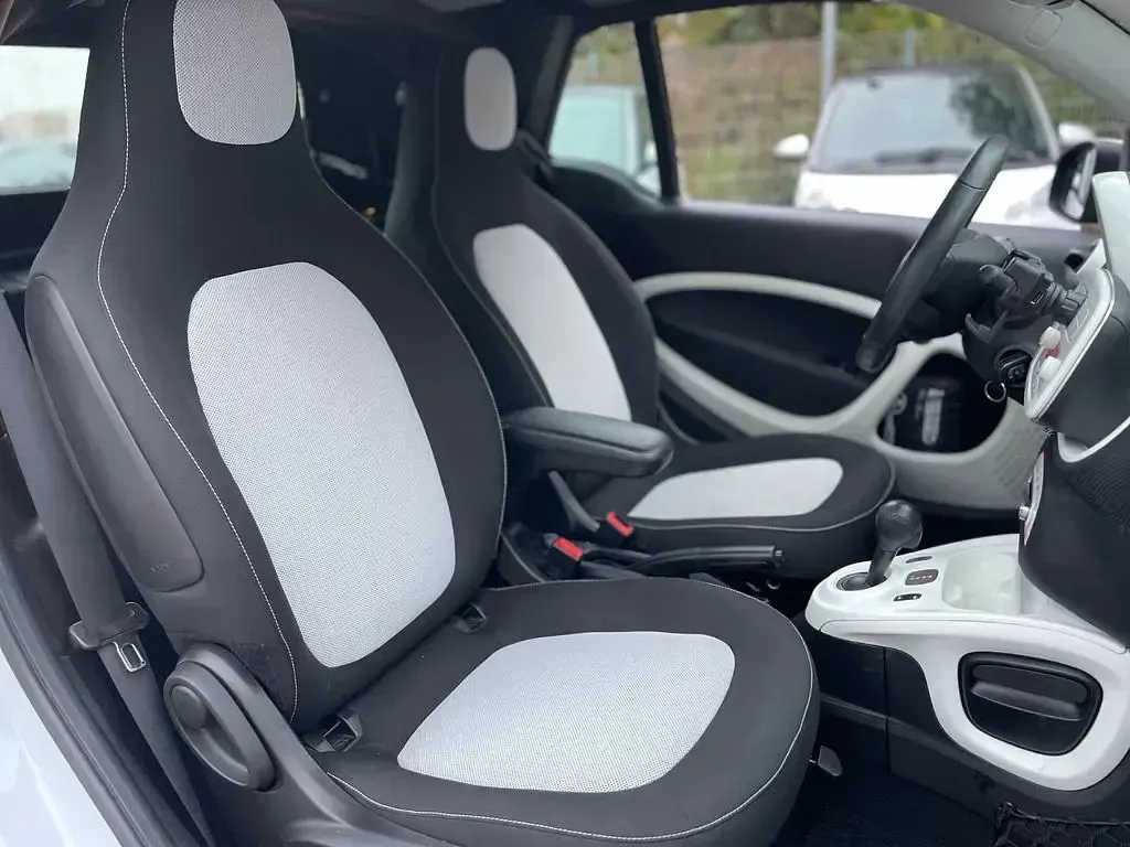 Gebraucht Smart ForTwo Cabrio 90 PS (66 kW) 2019 Weiß Cabrio