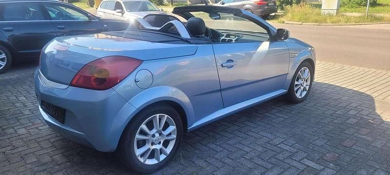 Gebraucht Opel Tigra 125 PS (91 kW) 2005 Blau Cabrio