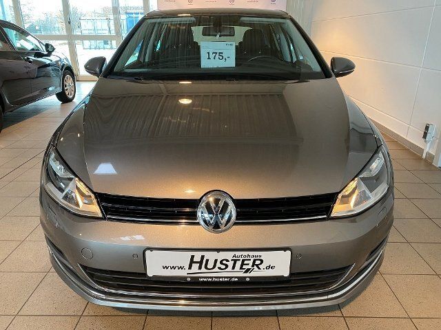 Gebraucht VW Golf VII LOUNGE 125 PS (91 kW) 2015 Grau metallic Limousine