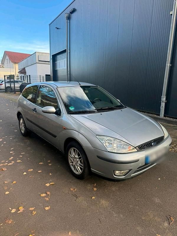 Silber Gebraucht 2004 Ford Focus Kleinwagen | 1.000 € (Fairer Preis) - Bild 1/4
