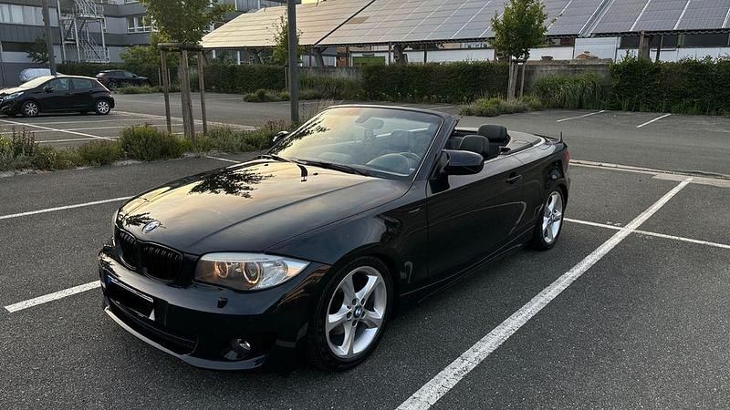 Gebraucht BMW 120 Cabriolet 177 PS (130 kW) 2012 Schwarz Cabrio