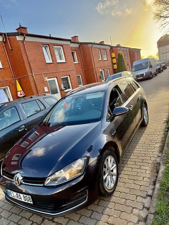 Gebraucht VW Golf VII LOUNGE 110 PS (80 kW) 2015 Grau Kombi