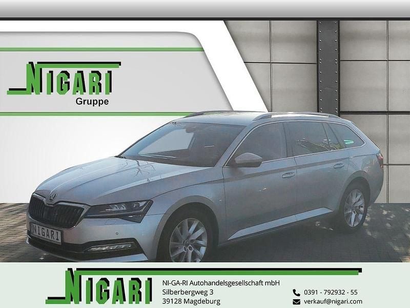 Silber Gebraucht 2020 Skoda Superb Style Kombi | 22.990 € (Guter Preis) - Bild 1/4