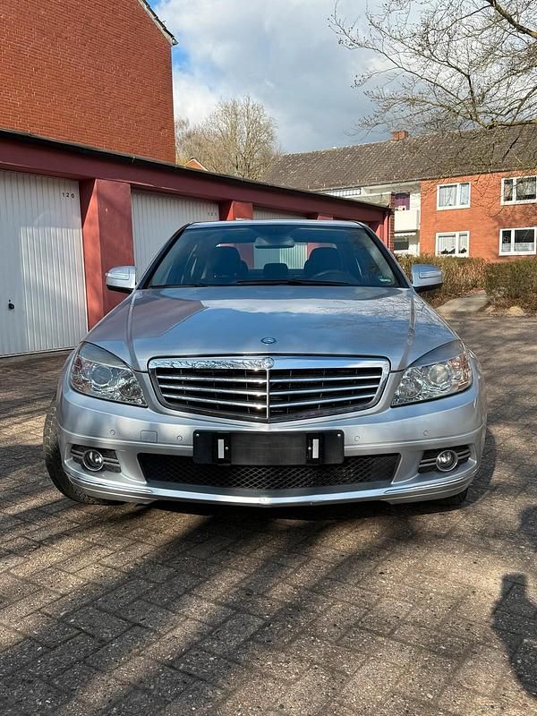 Gebraucht Mercedes C180 156 PS (114 kW) 2007 Silber Limousine