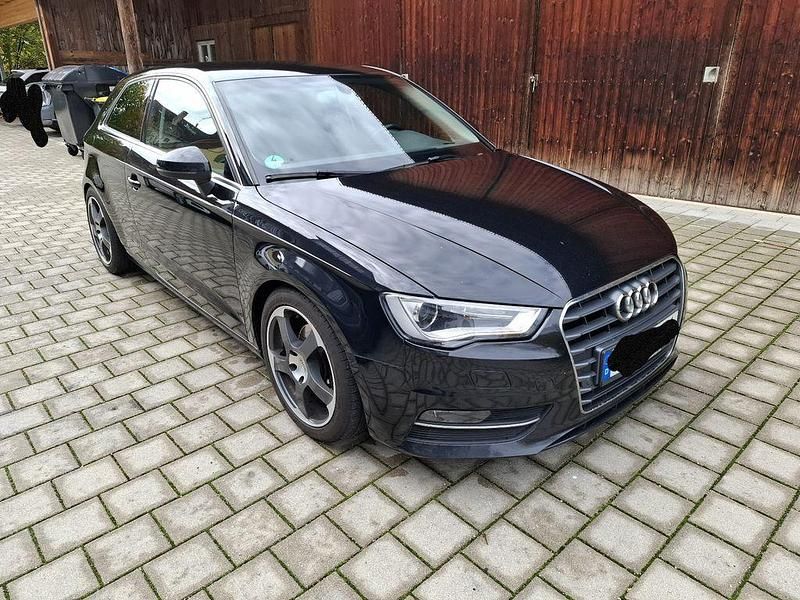 Schwarz Gebraucht 2012 Audi A3 S-Line Limousine | 7.900 € (Guter Preis) - Bild 1/4