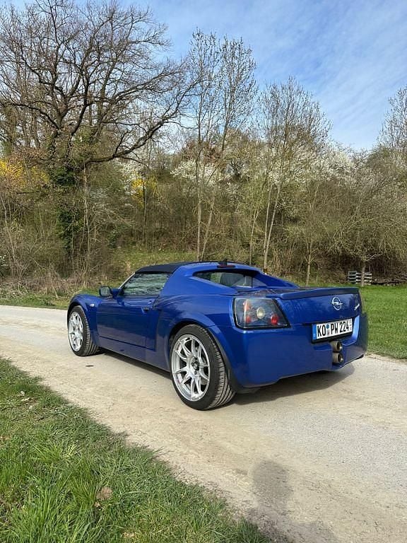 Gebraucht Opel Speedster 147 PS (108 kW) 2002 Blau Cabrio
