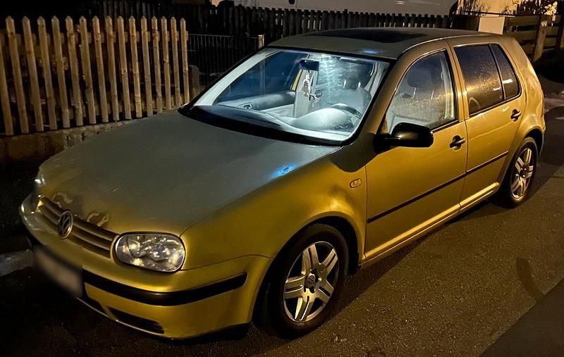 Gebraucht VW Golf IV 90 PS (66 kW) 1998 Gelb Kleinwagen