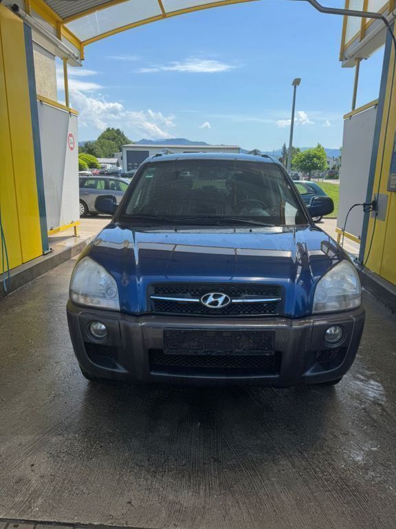 Blau Gebraucht 2006 Hyundai Tucson GLS SUV | 2.000 € (Superpreis) - Bild 1/4