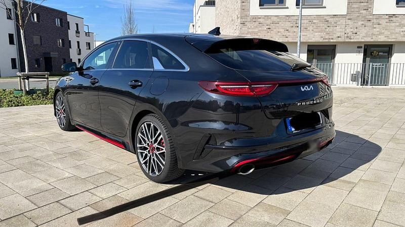 Gebraucht Kia ProCeed GT 204 PS (150 kW) 2022 Schwarz Kombi