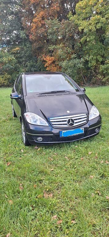 Schwarz Gebraucht 2008 Mercedes A170 Classic Van / Kleinbus | 1.995 € (Fairer Preis) - Bild 1/4