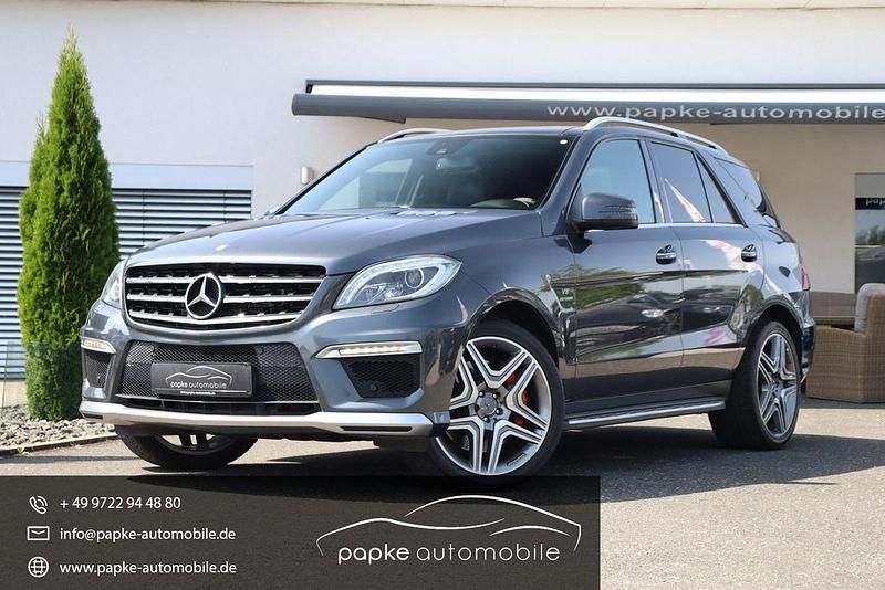 Grau Gebraucht 2012 Mercedes ML63 AMG AMG SUV | 23.895 € (Superpreis) - Bild 1/4