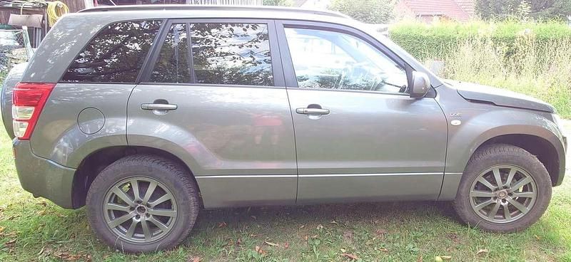 Gebraucht Suzuki Grand Vitara Comfort 129 PS (94 kW) 2009 Grau SUV