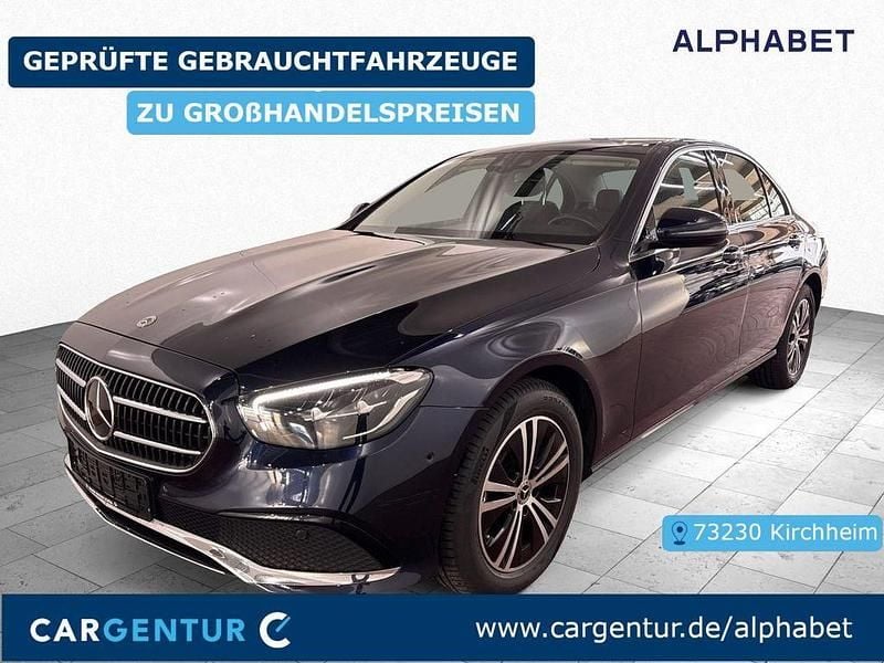 Nautikblau Gebraucht 2022 Mercedes E220 Avantgarde Limousine | 33.595 € (Superpreis) - Bild 1/2