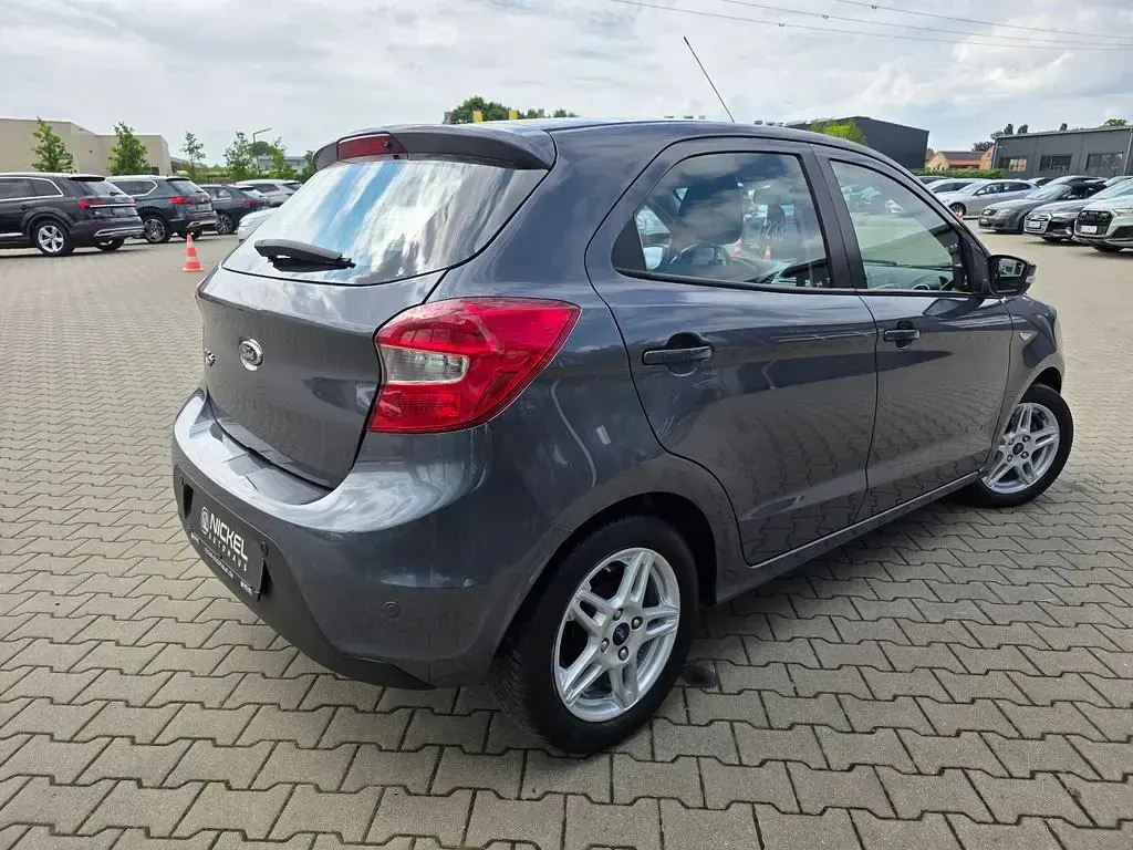 Occasion Ford Ka Plus Cool & Sound Edition 86 ch (63 kW) 2017 Gris Citadine