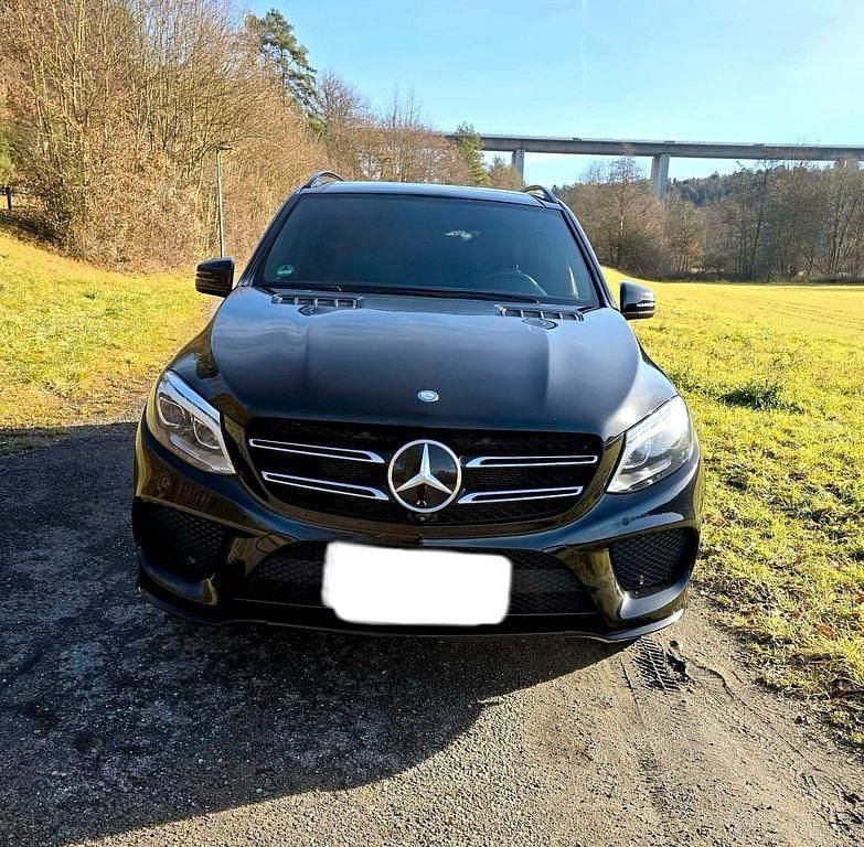 Gebraucht Mercedes GLE500 455 PS (334 kW) 2017 Schwarz SUV