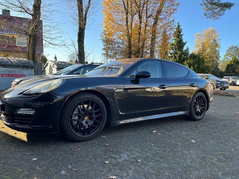 Schwarz Gebraucht 2012 Porsche Panamera Limousine | 15.950 € (Fairer Preis) - Bild 1/4