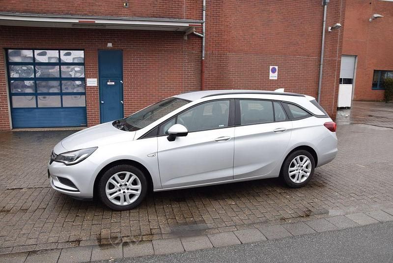 Gebraucht Opel Astra 136 PS (100 kW) 2018 Silber
