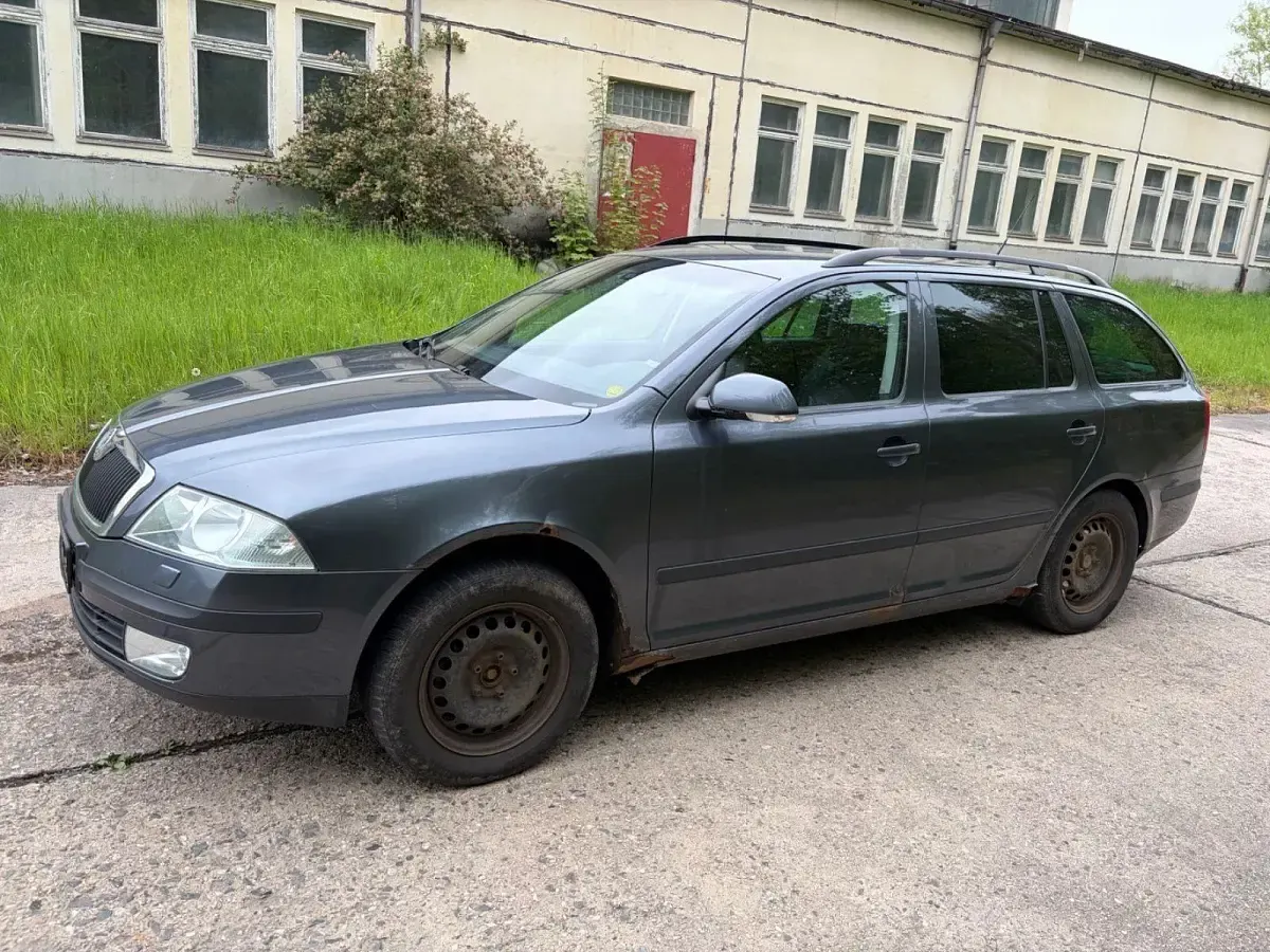 Gebraucht Skoda Octavia Ambiente 140 PS (102 kW) 2006 Grau Kombi