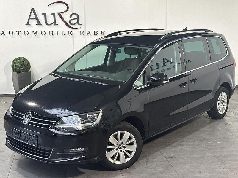 Schwarz Gebraucht 2017 VW Sharan Van / Kleinbus | 12.749 € (Guter Preis) - Bild 1/4