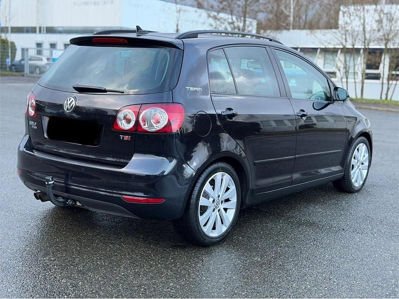 Gebraucht VW Golf Plus Cross 160 PS (117 kW) 2010 Schwarz Van / Kleinbus