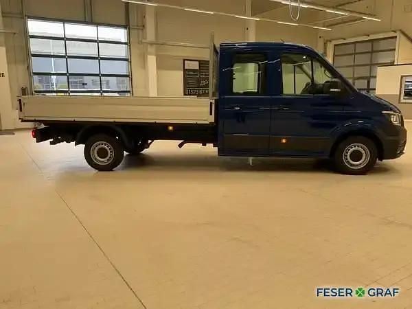 Gebraucht VW Crafter 140 PS (102 kW) 2020 Deep ocean blue Van