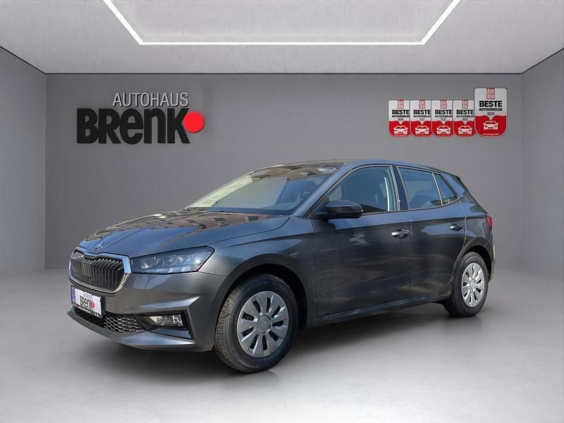 Raceblau metallic Neu 2025 Skoda Fabia Selection Limousine | 20.790 € (Superpreis) - Bild 1/3