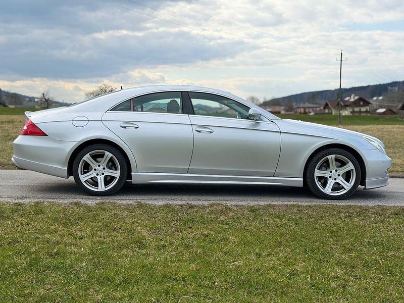 Gebraucht Mercedes CLS500 306 PS (225 kW) 2006 Grau Coupé
