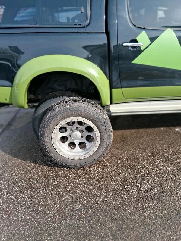 Gebraucht Toyota HiLux 190 PS (139 kW) 2008 Schwarz Abholung