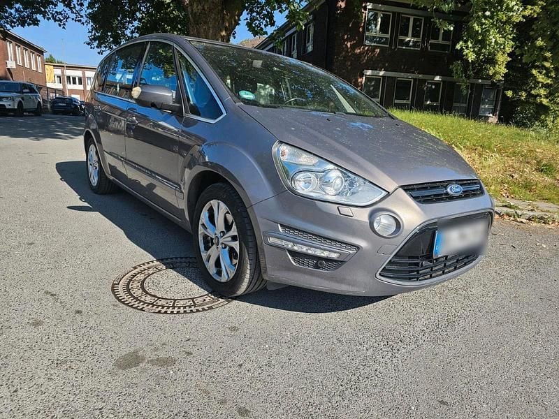 Gebraucht 2011 Ford S-MAX Titanium Van / Kleinbus | 4.550 € - Bild 1/4